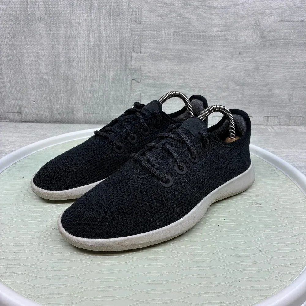 Allbirds Tree Runners Women's 9 Black Eucalyptus Fiber Sneakers 0621 RM1